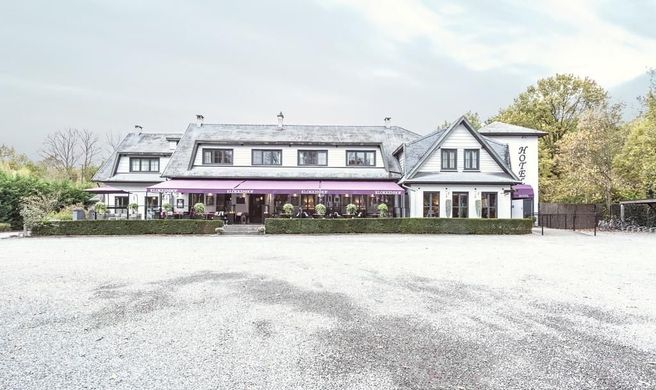 Klokkenhof Hotel Exterior