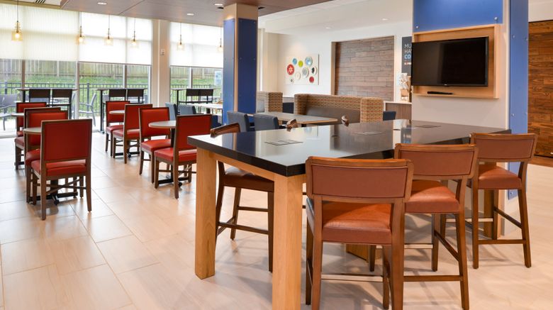 <b>Holiday Inn Express & Suites Ottumwa Restaurant</b>. Images powered by <a href="https://www.leonardoworldwide.com/" title="Leonardo Worldwide" target="_blank">Leonardo</a>.
