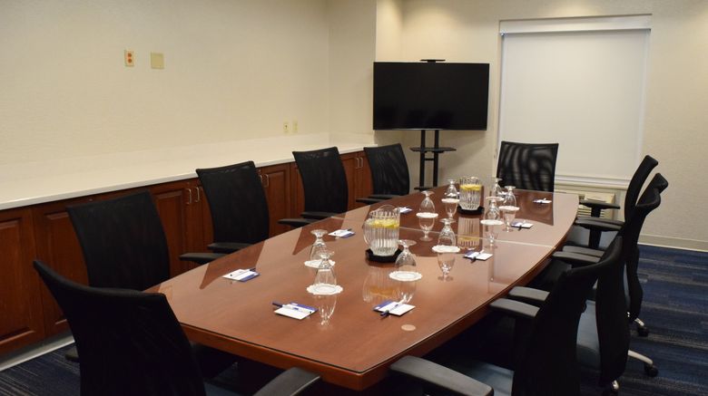 <b>Holiday Inn Express Hotel & Suites Meeting</b>. Images powered by <a href="https://www.leonardoworldwide.com/" title="Leonardo Worldwide" target="_blank">Leonardo</a>.