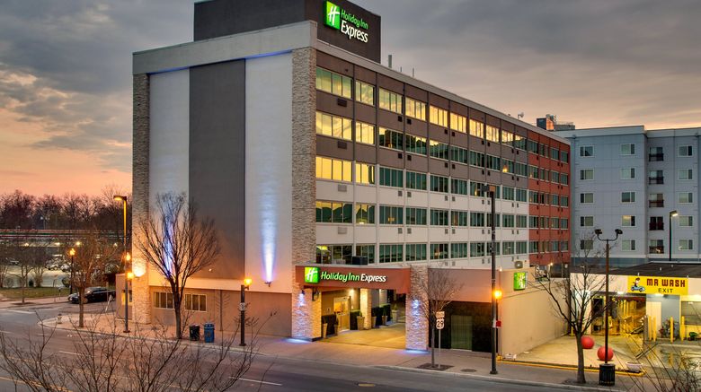 <b>Holiday Inn Express Washington DC N Exterior</b>. Images powered by <a href="https://www.leonardoworldwide.com/" title="Leonardo Worldwide" target="_blank">Leonardo</a>.