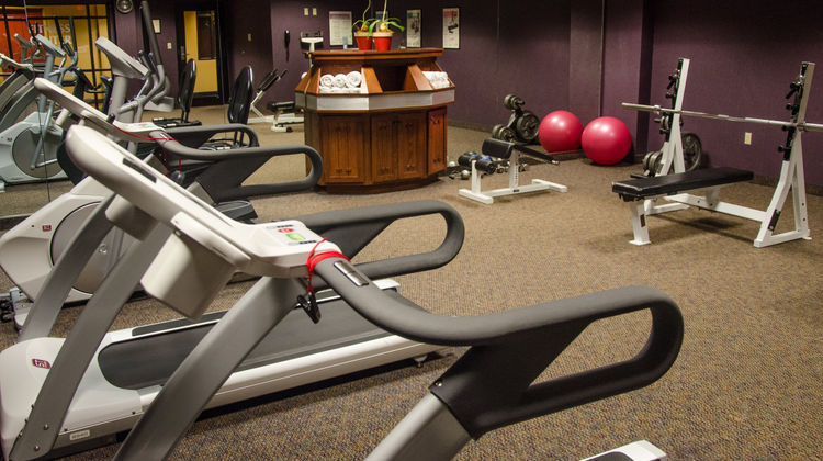 Holiday Inn Pewaukee Health Club