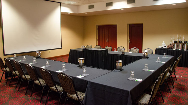 Holiday Inn Pewaukee Meeting