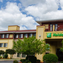 Holiday Inn Pewaukee