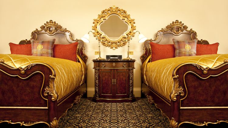 Trump MacLeod House & Lodge Room
