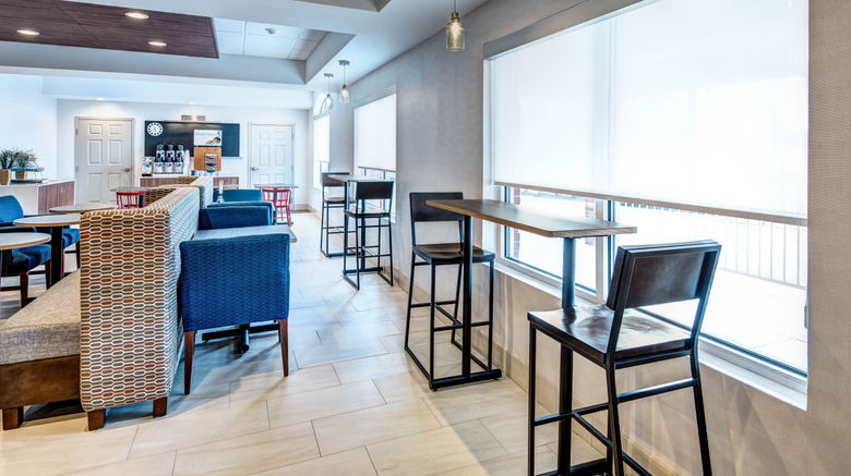 <b>Holiday Inn Express & Suites Woodbridge Restaurant</b>. Images powered by <a href="https://www.leonardoworldwide.com/" title="Leonardo Worldwide" target="_blank">Leonardo</a>.