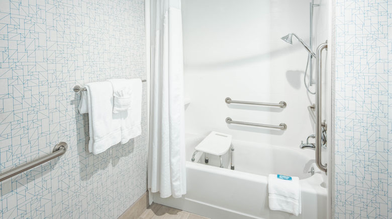 <b>Holiday Inn Express & Suites Woodbridge Room</b>. Images powered by <a href="https://www.leonardoworldwide.com/" title="Leonardo Worldwide" target="_blank">Leonardo</a>.