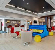 Holiday Inn Express & Suites LBV Area Lobby