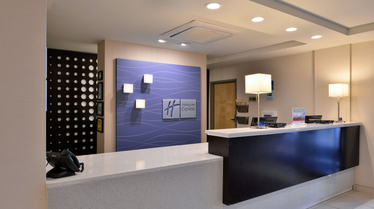Holiday Inn Express West Ocean City Lobby