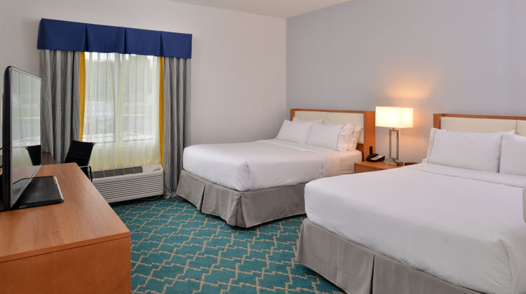Holiday Inn Express West Ocean City Room