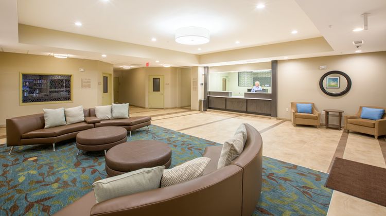 Candlewood Suites Omaha - Millard Area Lobby
