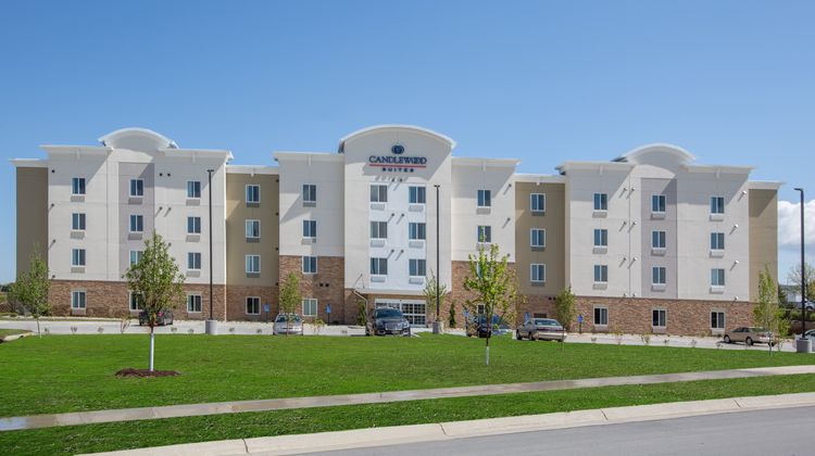 Candlewood Suites Omaha - Millard Area Exterior