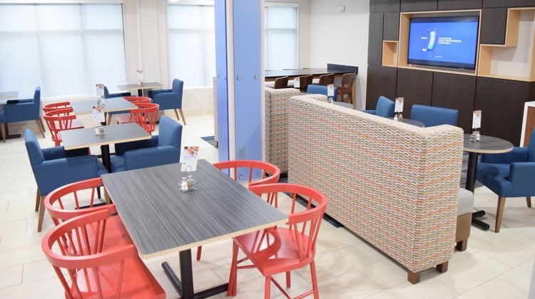 Holiday Inn Express Hotel & Suites Restaurant