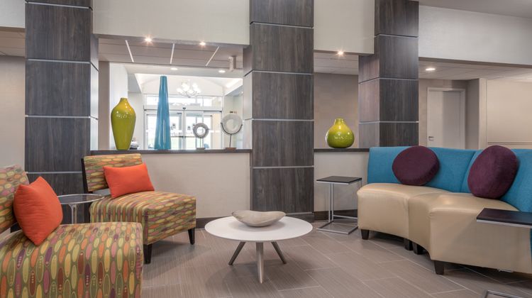 Holiday Inn Express Lobby
