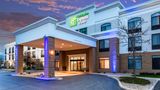 <b>Holiday Inn Express & Suites Cedar Falls Exterior</b>. Images powered by <a href="https://www.leonardoworldwide.com/" title="Leonardo Worldwide" target="_blank">Leonardo</a>.