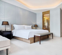 Oakwood Apartments Sanya Room