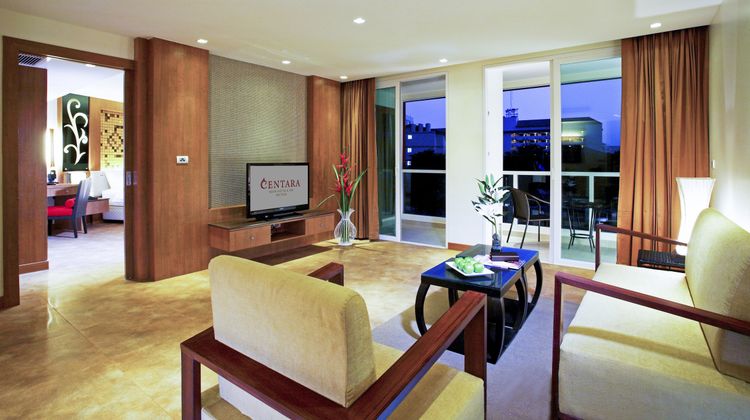 Centara Nova Hotel & Spa Pattaya Suite
