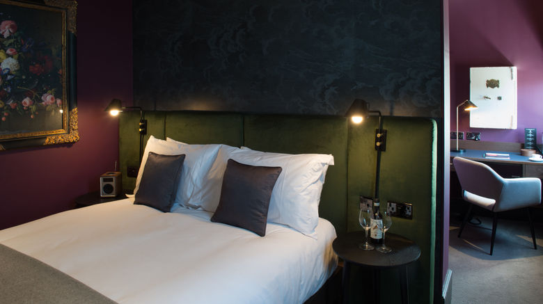 <b>Hotel du Vin Stratford-upon-Avon Room</b>. Images powered by <a href="https://www.leonardoworldwide.com/" title="Leonardo Worldwide" target="_blank">Leonardo</a>.
