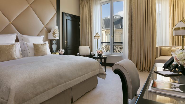 <b>The Hotel Fouquet's Barriere Suite</b>. Images powered by <a href=https://www.travelagewest.com/Hotels/Paris/