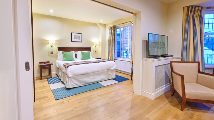 County Hotel Suite