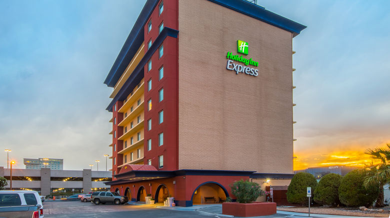 <b>Holiday Inn Express El Paso-Central Exterior</b>. Images powered by <a href="https://www.leonardoworldwide.com/" title="Leonardo Worldwide" target="_blank">Leonardo</a>.