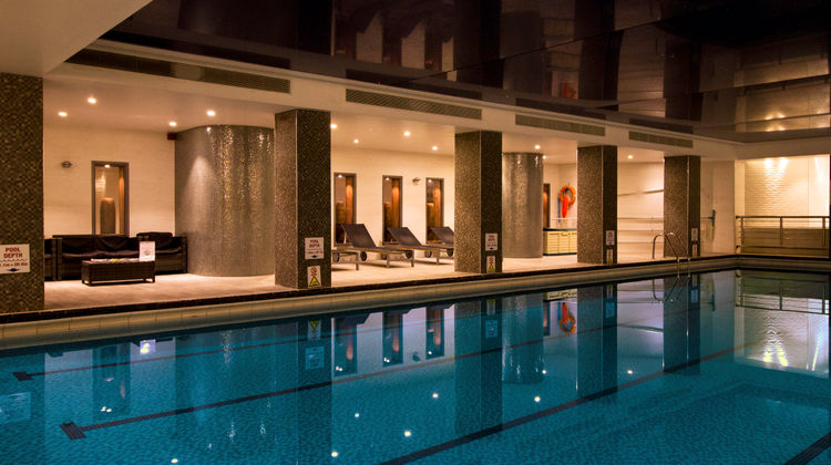 Holiday Inn London - Kensington Pool
