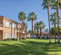 WorldMark Cathedral City Exterior