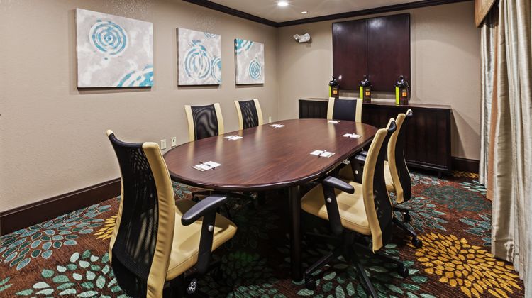 Staybridge Suites Meeting