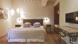 <b>Baumaniere Les Baux de Provence Suite</b>. Images powered by <a href="https://www.leonardoworldwide.com/" title="Leonardo Worldwide" target="_blank">Leonardo</a>.