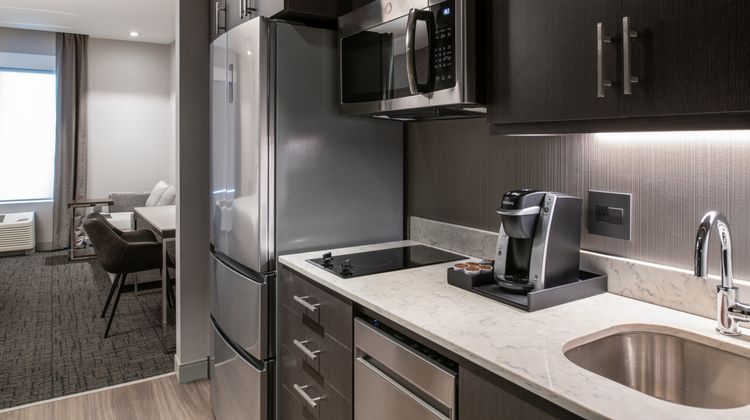 Staybridge Suites Boston South-Quincy Room
