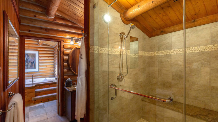 Triple Creek Ranch Room