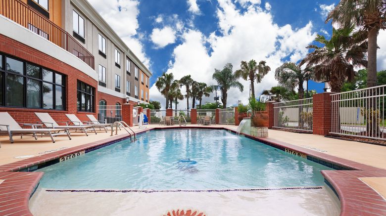 <b>Holiday Inn Express Hotel & Suites Pool</b>. Images powered by <a href="https://www.leonardoworldwide.com/" title="Leonardo Worldwide" target="_blank">Leonardo</a>.