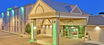 Holiday Inn Bloomington Exterior