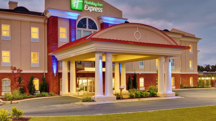 Holiday Inn Express McComb Exterior