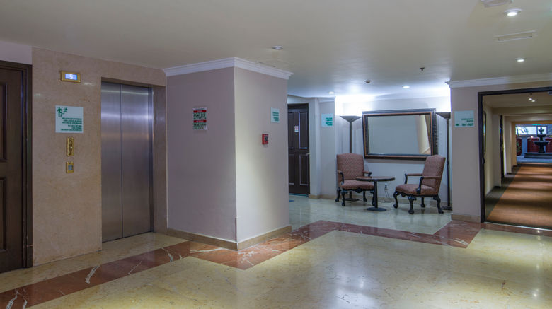 <b>Holiday Inn Hotel & Suites Lobby</b>. Images powered by <a href="https://www.leonardoworldwide.com/" title="Leonardo Worldwide" target="_blank">Leonardo</a>.