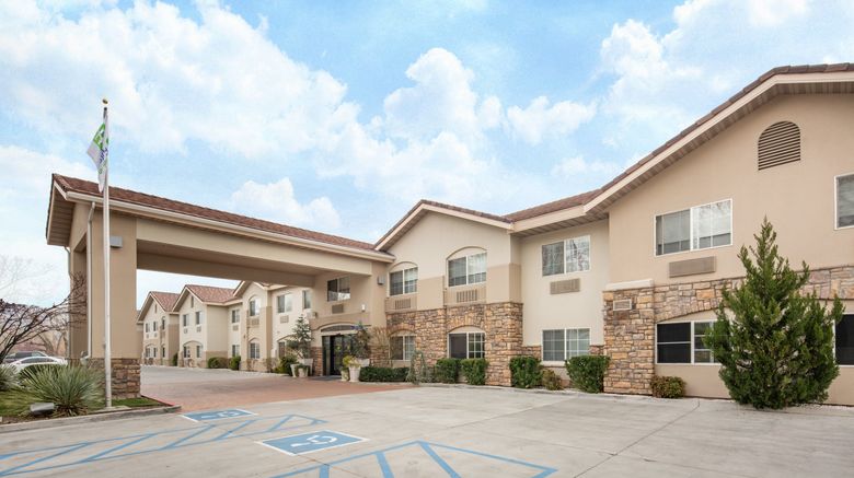 <b>Holiday Inn Express Exterior</b>. Images powered by <a href="https://www.leonardoworldwide.com/" title="Leonardo Worldwide" target="_blank">Leonardo</a>.