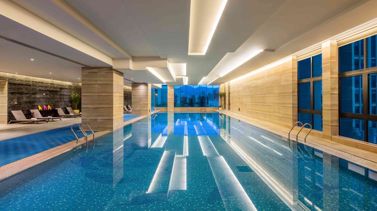 Holiday Inn Chongqing University Town Pool