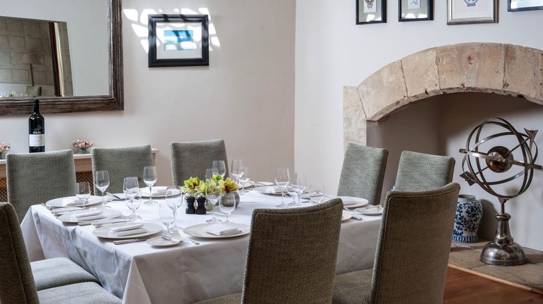 <b>Lower Slaughter Manor Restaurant</b>. Images powered by <a href="https://www.leonardoworldwide.com/" title="Leonardo Worldwide" target="_blank">Leonardo</a>.