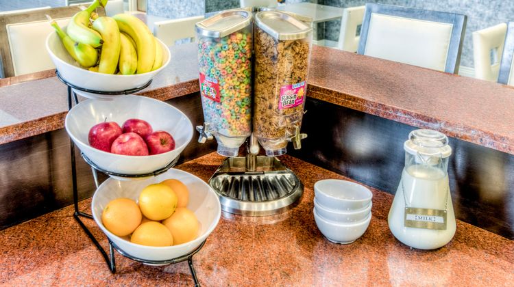 Staybridge Suites University Area OSU Restaurant