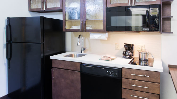 Candlewood Suites Flour Bluff Room