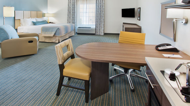 Candlewood Suites Flour Bluff Suite
