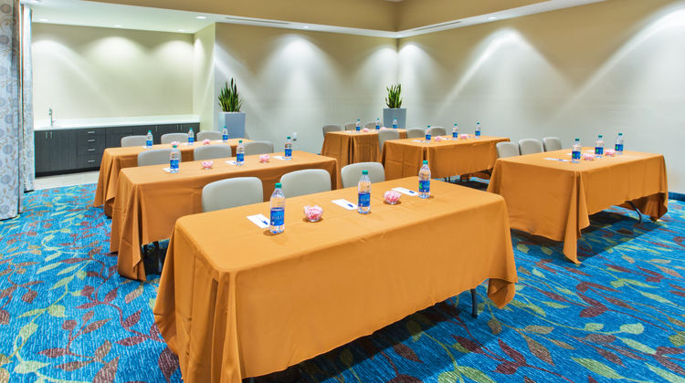 Candlewood Suites Flour Bluff Meeting