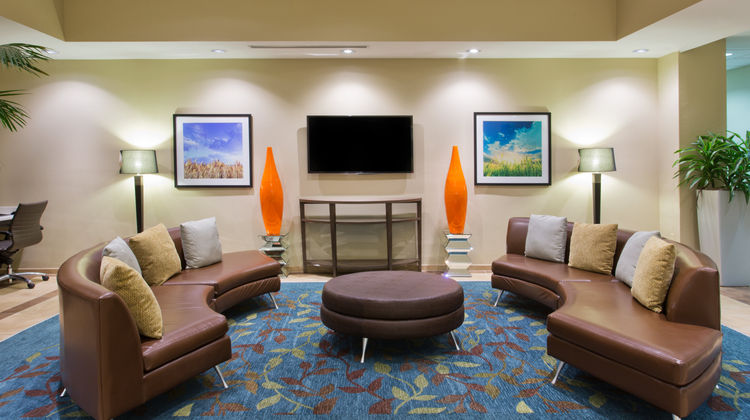 Candlewood Suites Flour Bluff Lobby