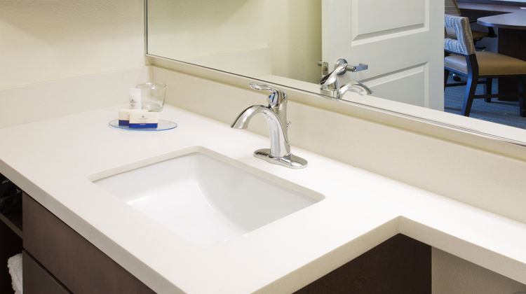 Candlewood Suites Flour Bluff Room