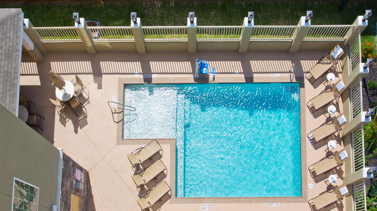 Candlewood Suites Flour Bluff Pool