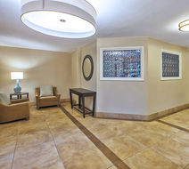 Candlewood Suites Indianapolis NE Lobby