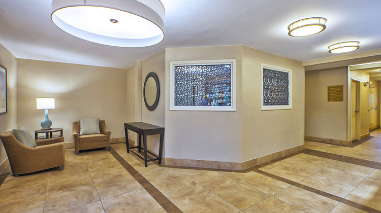 Candlewood Suites Indianapolis NE Lobby