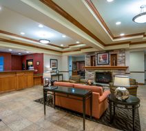 Holiday Inn Express Hotel & Suites Lobby