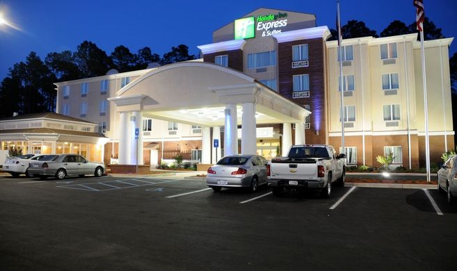 Holiday Inn Express Bainbridge Exterior