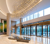 Holiday Inn Zhengzhou Riverside Lobby