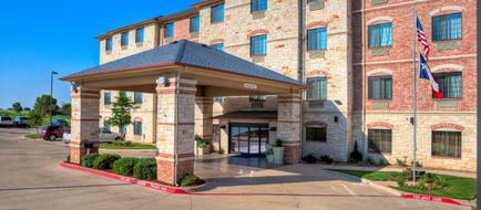 Holiday Inn Express & Suites Granbury Exterior
